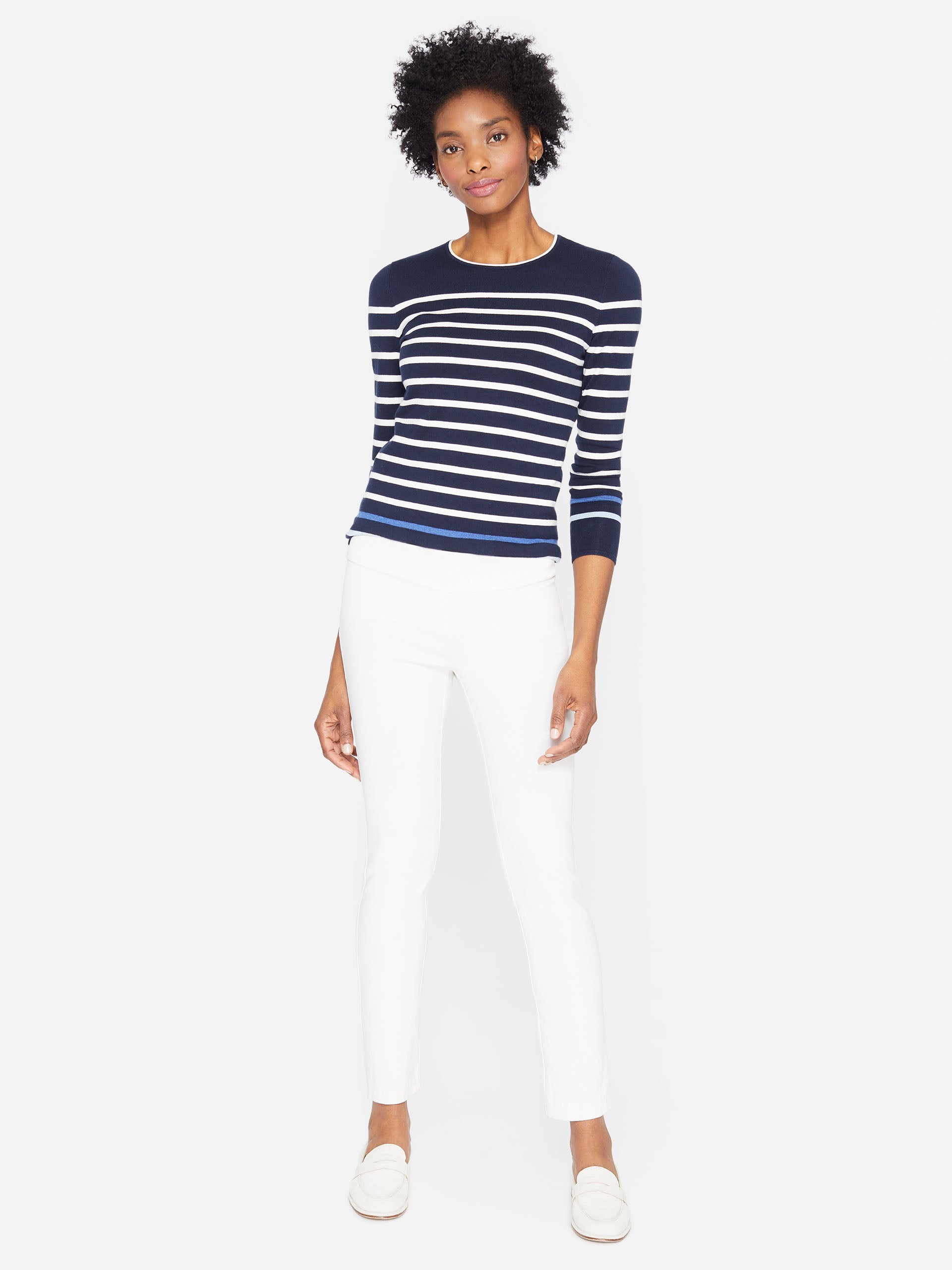 masie_0134151022_white_007_7036ddbe-281e-445f-8cfe-cb98e2d18dfd