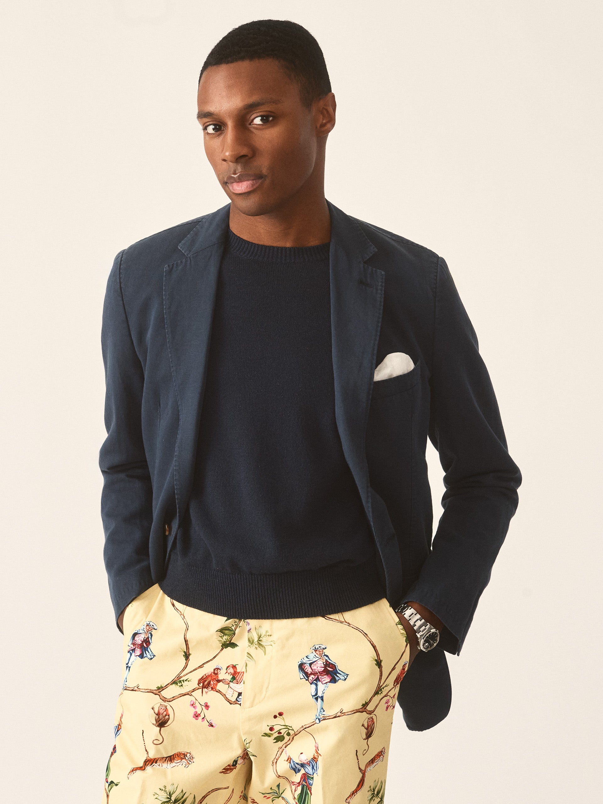 oxford_0224976259_garden_spectacle_yellow_multi_rodrick_0197961022_navy_043_edd80587-5a65-4c61-8d00-1bd354ae2863-1